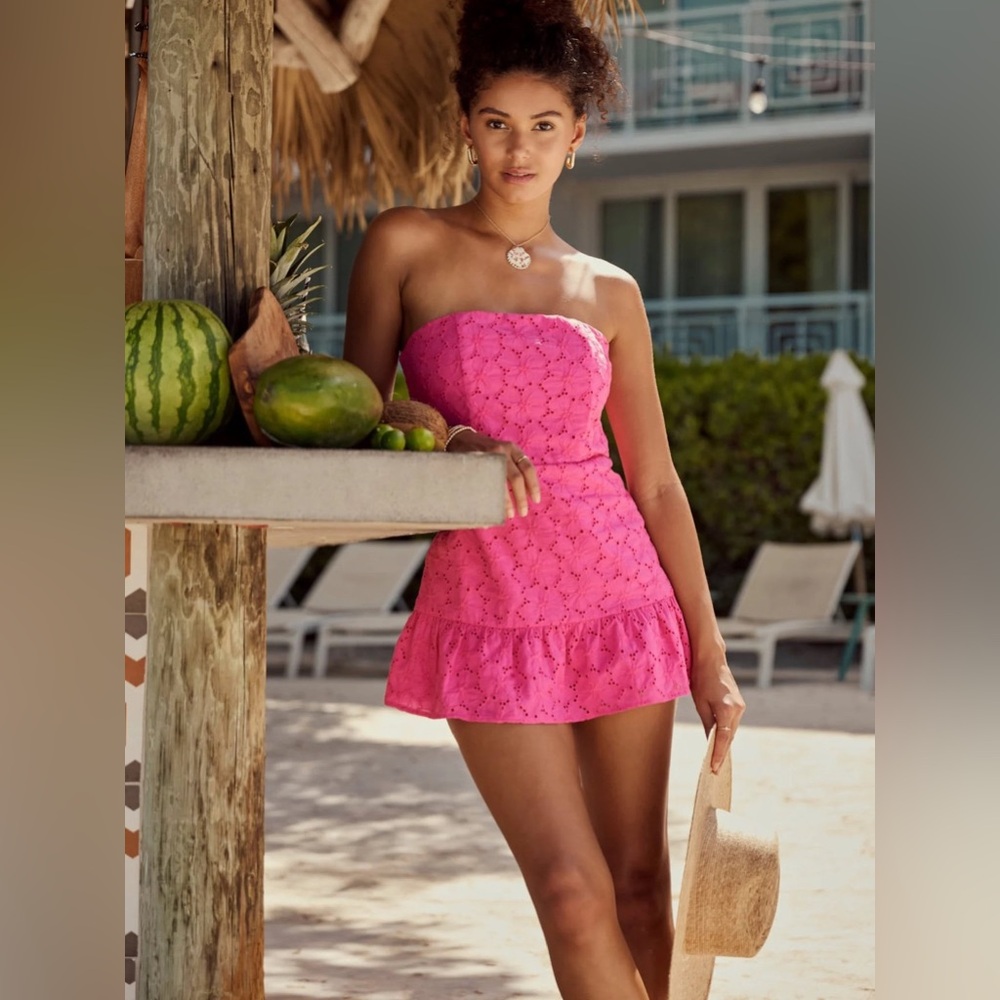 NWT Altar'd State Baylyn Strapless Romper Eyelet Pink Size Small
